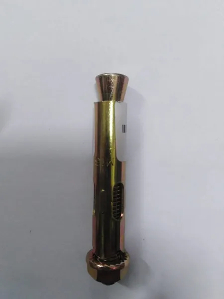 Tornillo anclaje cht 1/2x3-3/4 m16x12x95mm