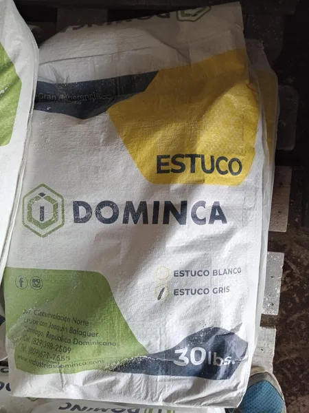 Estuco gris 30Lbs dominca